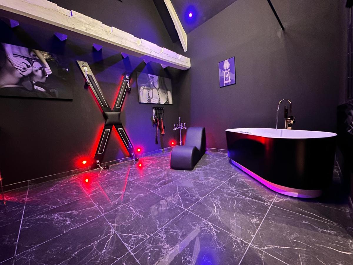 Loveroom De Luxe - Theme 50 Nuances De Grey Maison Privative Spa Insolite Douchy-les-Mines Buitenkant foto