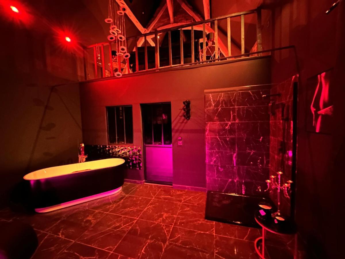 Loveroom De Luxe - Theme 50 Nuances De Grey Maison Privative Spa Insolite Douchy-les-Mines Buitenkant foto